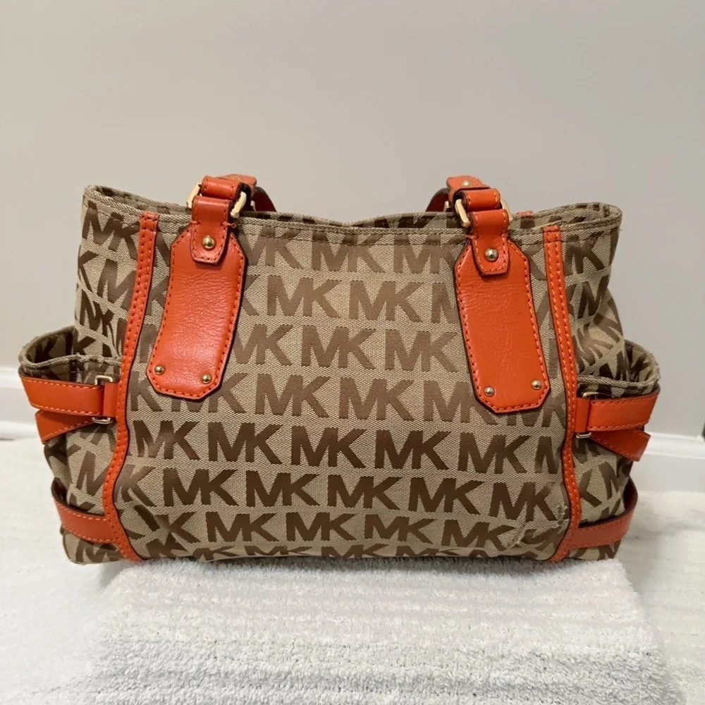 MICHAEL KORS SIGNATURE MONOGRAM GANSEVOORT BEIGE TANGERINE SATCHEL BAG
